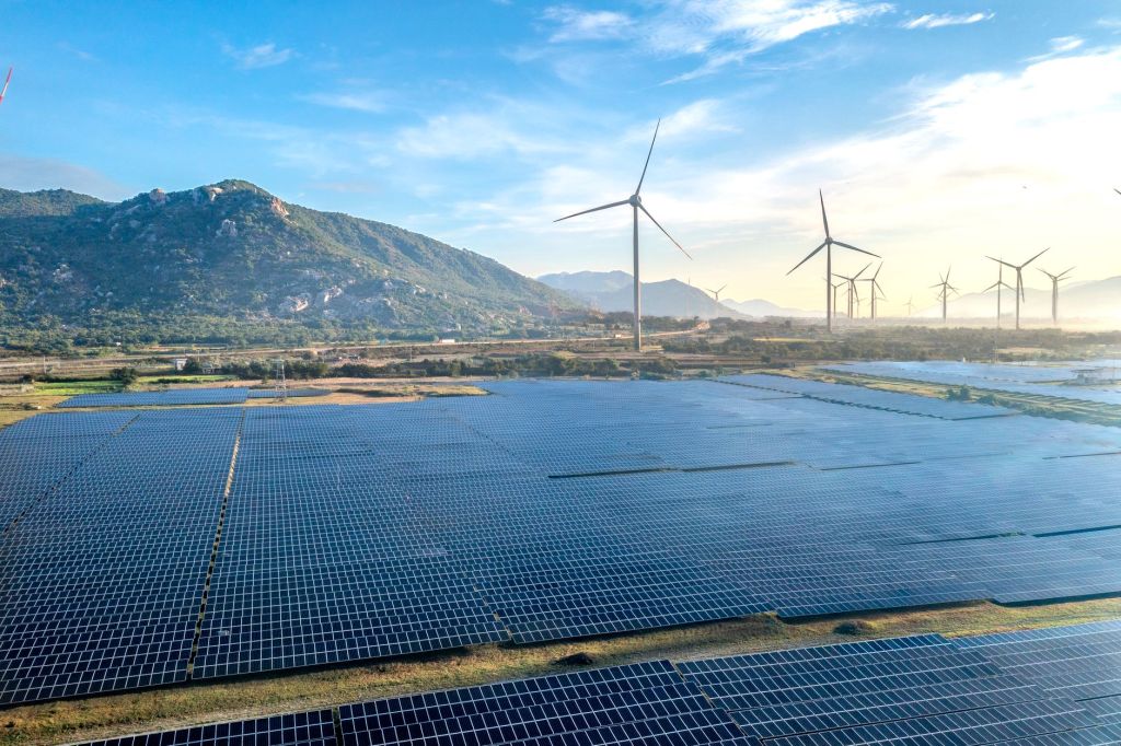 🌞 Revolución Energética 2026: Cómo las Renovables Están Transformando la Economía Global