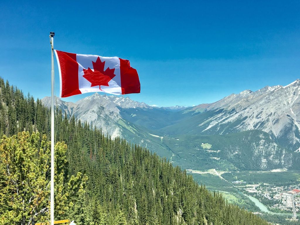 🍁 Guía Completa: Cómo Emigrar a Canadá en 2026 — Todo Lo Que Debes Saber